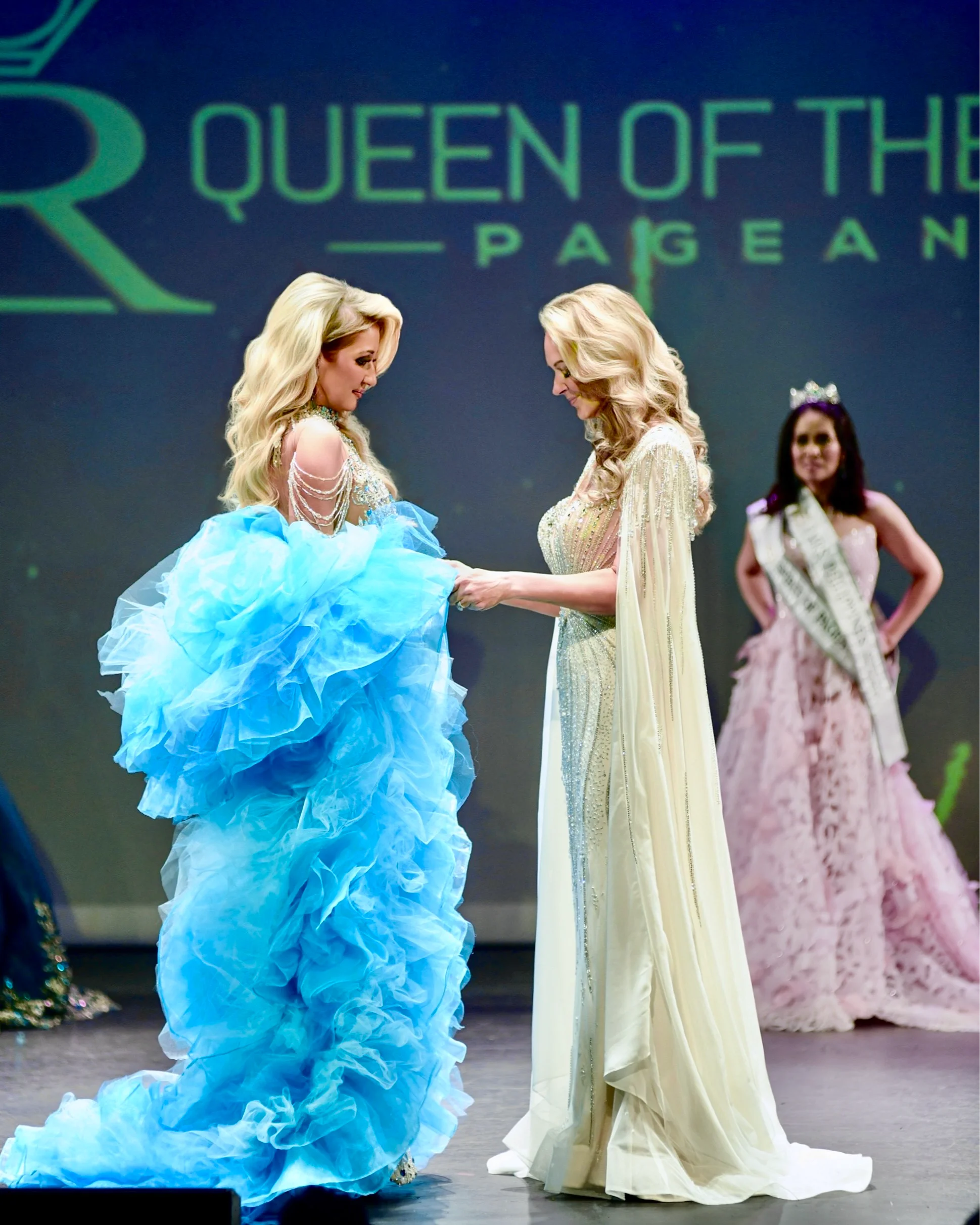 Queen of the World 2026 - Packages